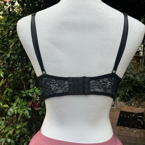 LAURA ASHLEY BLACK LACE BRALETTE SIZE LARGE - Picture 5 of 10
